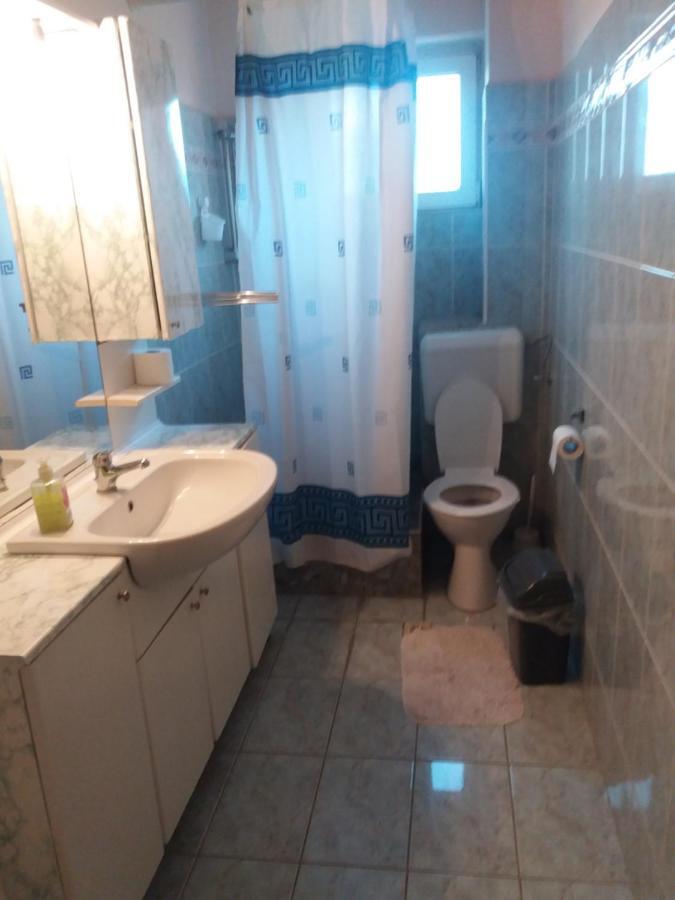 Cazare Neu-Arad Autostrada Apartment Ngoại thất bức ảnh
