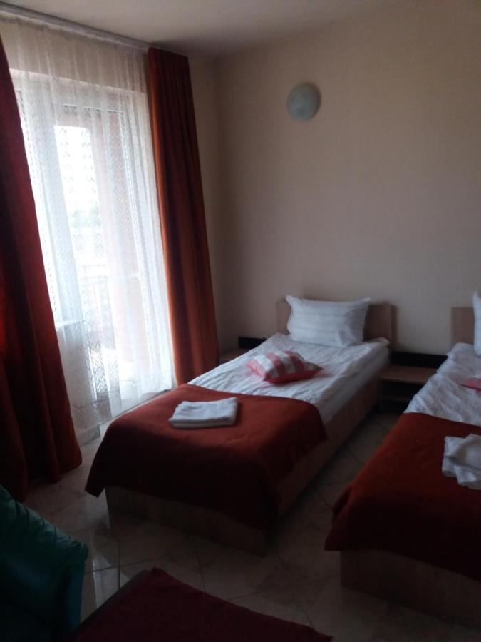 Cazare Neu-Arad Autostrada Apartment Ngoại thất bức ảnh