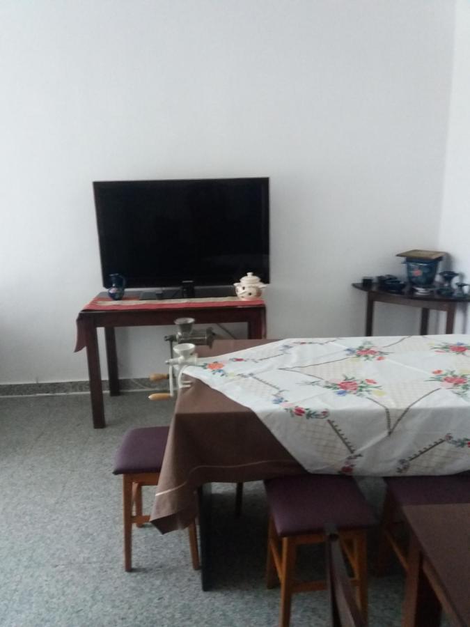 Cazare Neu-Arad Autostrada Apartment Ngoại thất bức ảnh