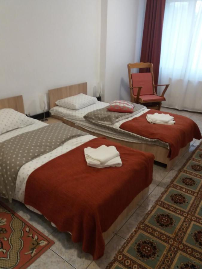 Cazare Neu-Arad Autostrada Apartment Ngoại thất bức ảnh