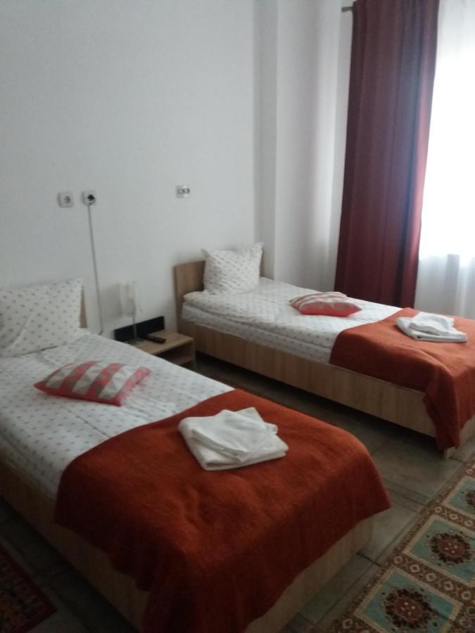 Cazare Neu-Arad Autostrada Apartment Ngoại thất bức ảnh