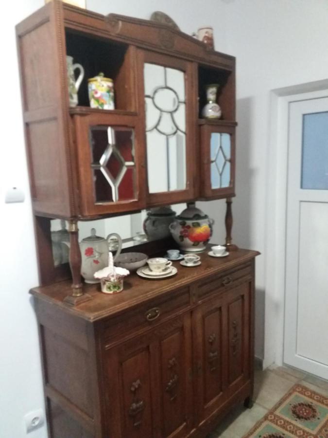 Cazare Neu-Arad Autostrada Apartment Ngoại thất bức ảnh